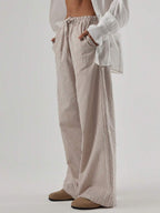 Calça fem com textura em linho